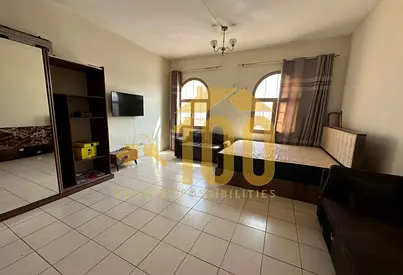 SPACIOUS LAYOUT & WELL-MAINTAINED STUDIO