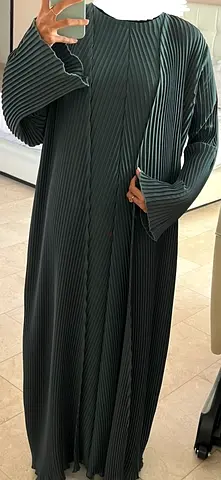 Dark Green Pleated Long Abaya / Kaftan - Size 55, Excellent Condition