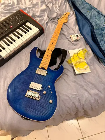 Cort G290-FAT-BBB Electric Guitar with Bag  Accessories