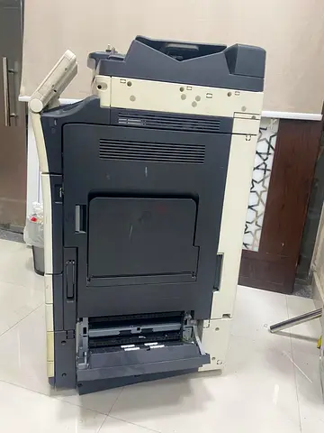 طابعة متعددة الاستخدام