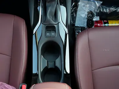 صورة 13 لـ 2025 Toyota COROLLA CROSS