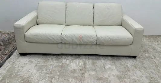 Like new condition Natuzzi sofabed