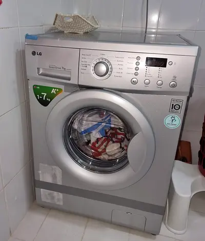 LG Front Load Washing Machine 7kg - Silver, Good Working Condition