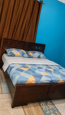 King Bedroom Set (King bed+2 side table+dressor with large Mirror) - dark brown