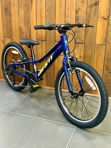 Giant talon 20inches kids till 9years
