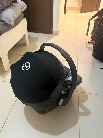 Cybex Aton XXL 2in-1 Infant Car Seat and Iso-fix Base