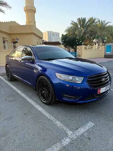Ford Taurus Limited 2015 excellent condition