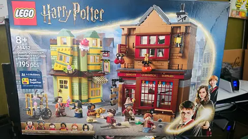 LEGO Harry Potter 76452 Quality Quidditch Supplies  Ice Cream Parlour - 795 pcs