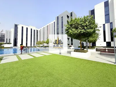 Semi-Furnished 1 BHK • 2 Bath • Free Gym & Pool •Vacant & Ready