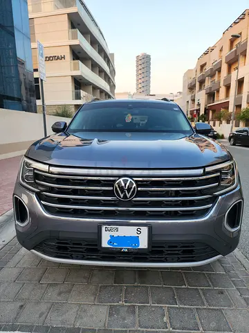 Direct from Owner | Warranty + Service Package | Brand New Condition | Full VW Service History | GCC