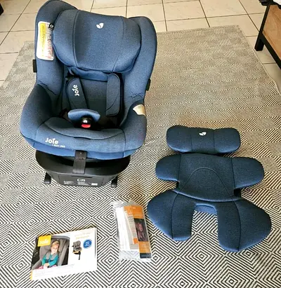Joie i-Spin 360 Car Seat - Includes Newborn Insert Kit