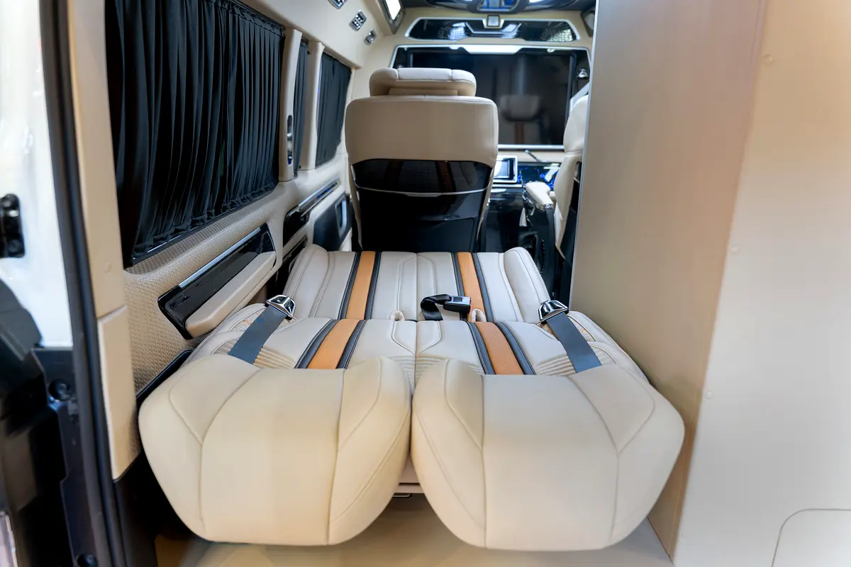 Toyota Hiace 2025