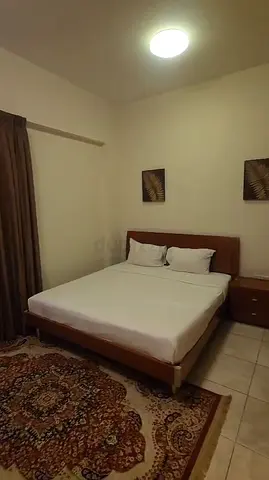 Private masterbed room with attached washroom available for 2 indian bachelor/couple in al mankhool