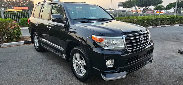 TOYOTA LAND CRUISER GXR V8 FULL 0PTION MODEL 2015 G.C.C ACCIDENT FREE
