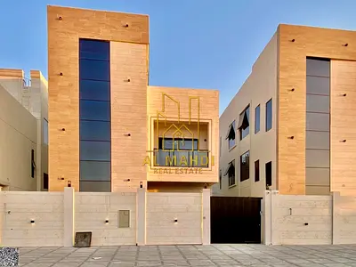 فرصة امتلاك فيلا احلامك تصميم مودرن مع روف و شامل رسوم التسجيل قريبة من المسجد و بسعر قابل للتفاوض