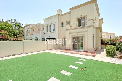 3E | Landscaped Garden | Vacant | Well-maintained