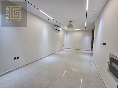 رللإيجار تاون هاوس فاخر في الحليو | 5 غرف ماستر | دورين ورووف | مجلس مستقل | صالة واسعة | غرفة خادمة | 100 ألف سنوي