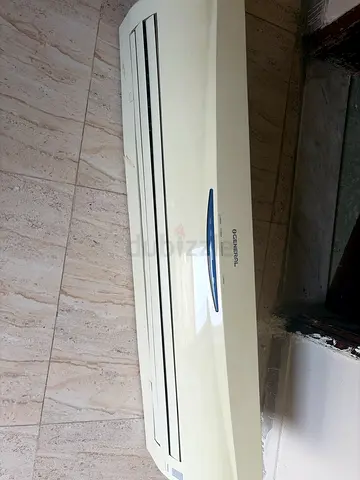 Used Gree / General split air conditioner indoor unit - good condition