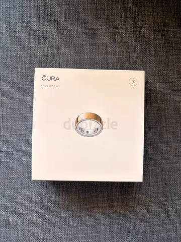 Sealed and Brand new Oura Ring 4 Gold Size 7
