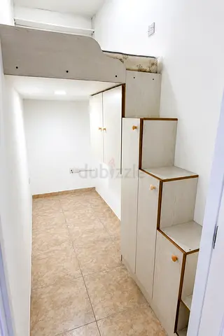 Spacious partition available for indian Bachelor/Couples in mankhool near sharaf dg metro station