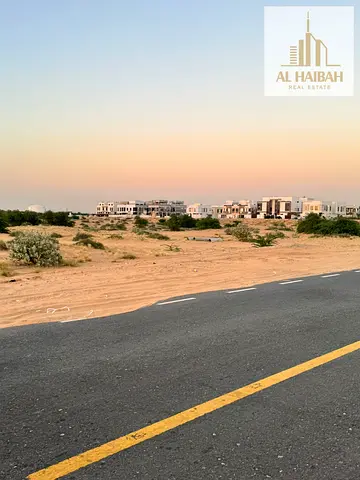 للبيع اراضي موقع مميز في منطقة الحوشي — الشارقة!