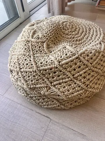 macaron pouf home centre