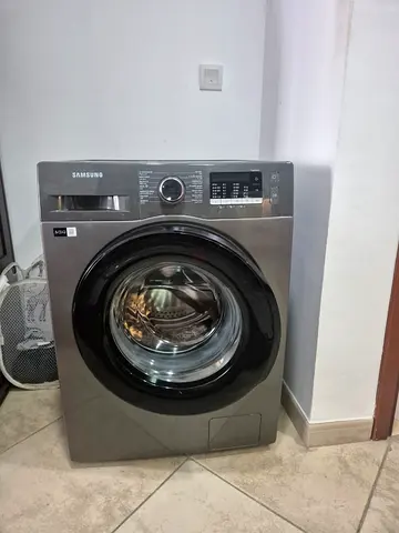 Samsung Washing Machine 9KG - 600 AED