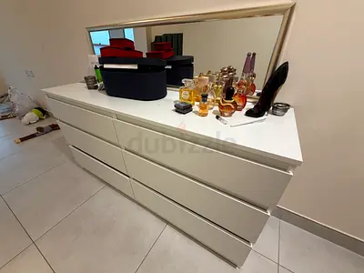 White 6-Drawer Dresser / Wide Chest with Mirror
