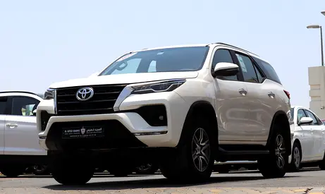 2021 Toyota FORTUNER 照片 3