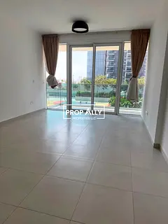 Dubai Frame & Zabeel View | Near Metro | Large Balcony
