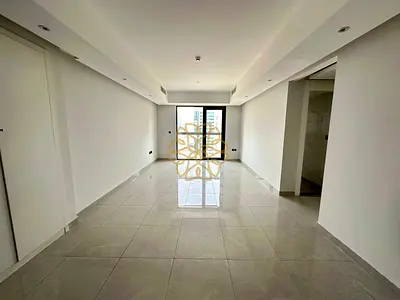 Luxury 2bedroom both master room balcony and parking free