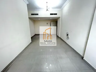 CLOSE TO MUWAILIAH BAS STOP FAMILY BUILDING 1BHK CANTARAL AC BIG HALL ONLY 30K TODAY BIG OFFER PARIM LOCATION MUWAILIAH AREA SHARJAH
