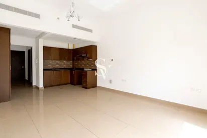 Chiller Free | Low Floor | 12 chqs | Near Park
