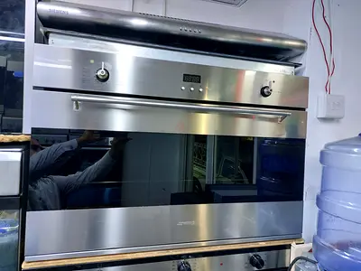 Smeg Built-in stainless steel oven in good working condition