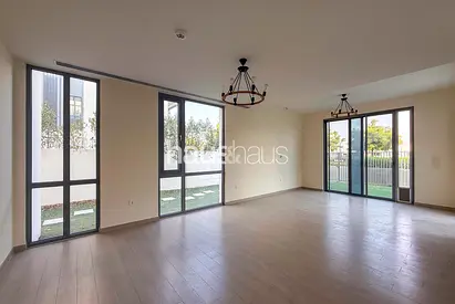 Single Row | Park Backing | 4 bed plus maid