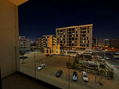 No commission // No Deposit cash // 12 cheques payment // 2 bedroom with balcony and covered parking