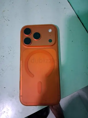 Orange iPhone 17 Pro 5 months used
