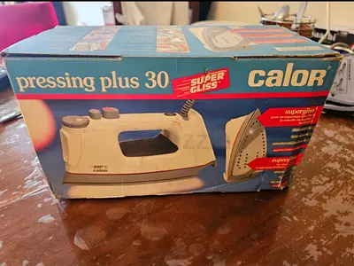Calor Pressing iron - new