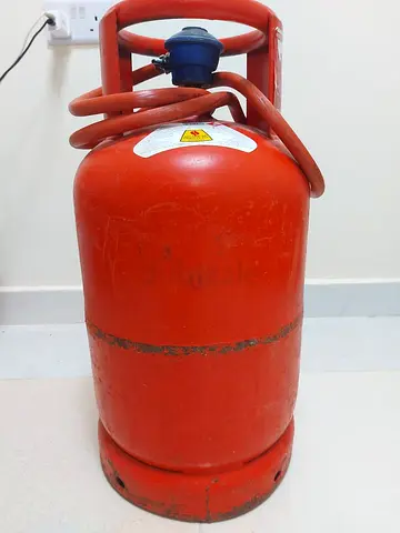 Emirates Gas 11kg cylinder, empty