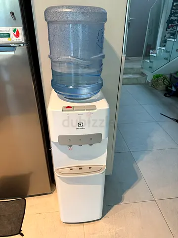 White Water Cooler Dispenser with 5-Gallon Bottle - Good Working Condition (AED100)