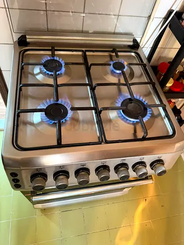 4 stove Burner with oven