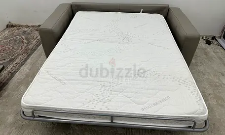 Like new condition Natuzzi sofa bed