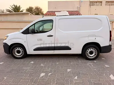 Peugeot Partner K9 2020 GCC Specs - Reliable Commercial Van