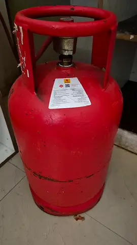 Used Red LPG Gas Cylinder (Large) - Good Working Condition With Stove And Gas.