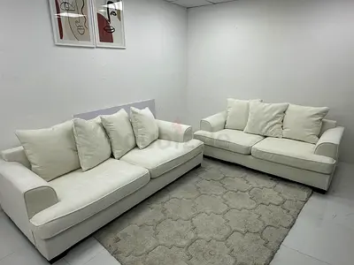 Like new condition the one brand Kingston 5 seater sofa