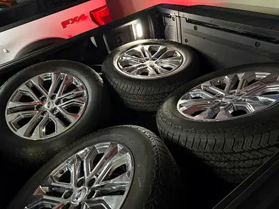 New Wheels and tires FORD LARIAT F-150 2024