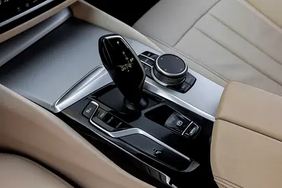 BMW 5 Series 520i, миниатюра 10