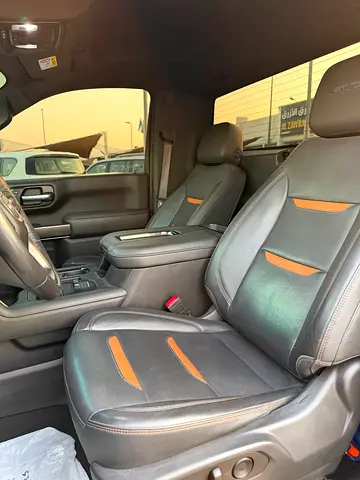 2022 GMC SIERRA thumbnail 9