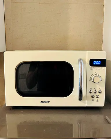 Comfee Countertop Microwave Oven - Beige, Good Working Condition