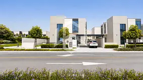 Spacious 5BR Villa | Pool & Garden View | Vacant